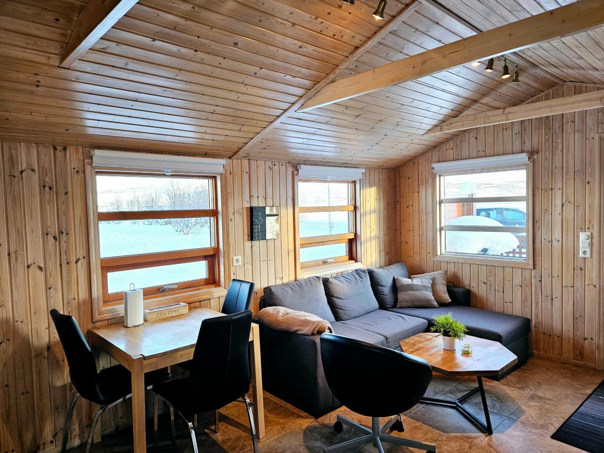 Aurora Vacation Homes Fagravik آكيورِيْري الغرفة الصورة