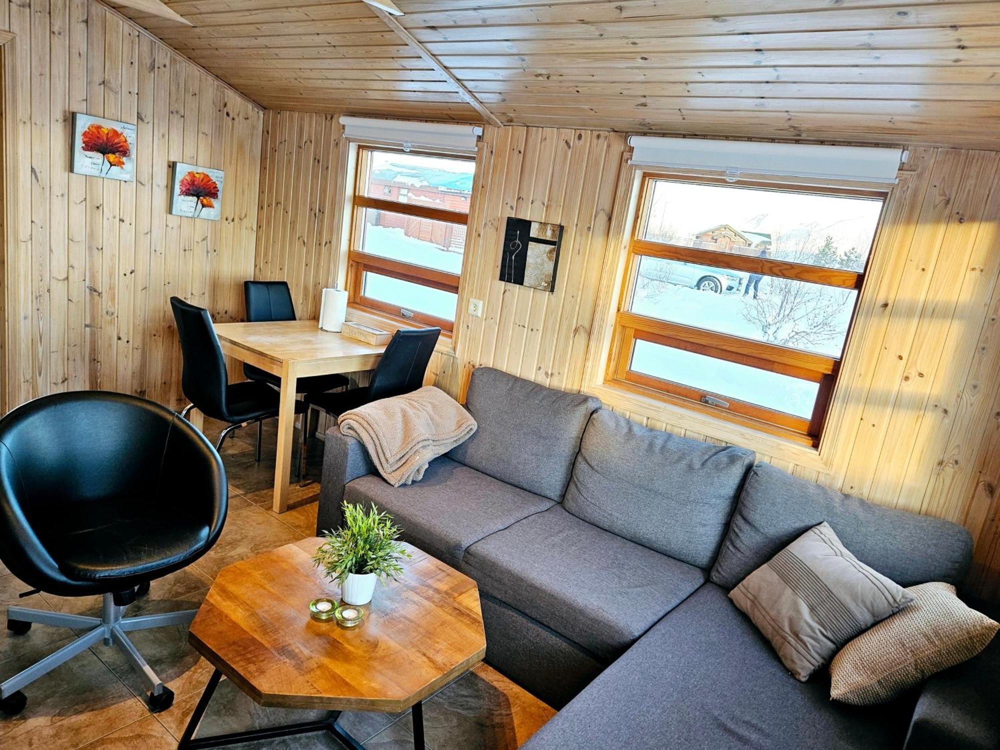 Aurora Vacation Homes Fagravik آكيورِيْري الغرفة الصورة